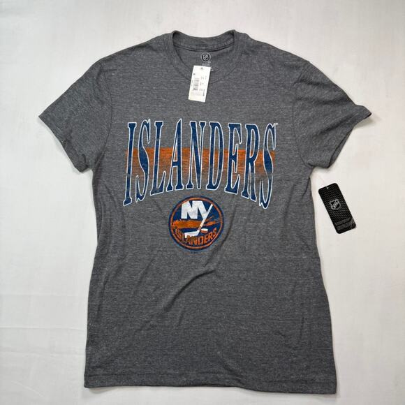 NWT Licensed Grey New York Islanders NHL hockey t-shirt - Picture 1 of 5